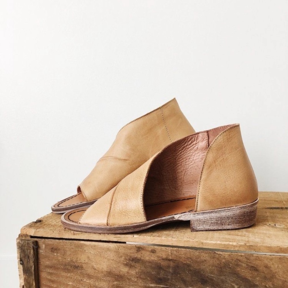 Free People Natural Tan Mont Blanc Flats Sandals - Picture 1 of 5